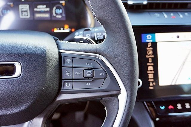 2026 Jeep Grand Cherokee Altitude