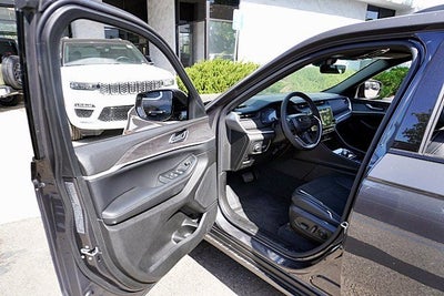 2026 Jeep Grand Cherokee Altitude