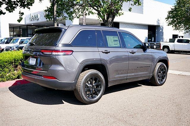 2026 Jeep Grand Cherokee Altitude