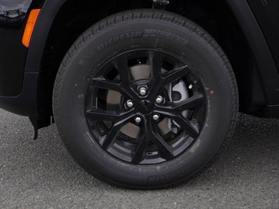 2026 Jeep Grand Cherokee Laredo Altitude