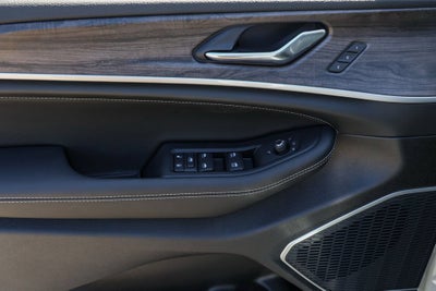 2027 Jeep Grand Cherokee Limited Reserve