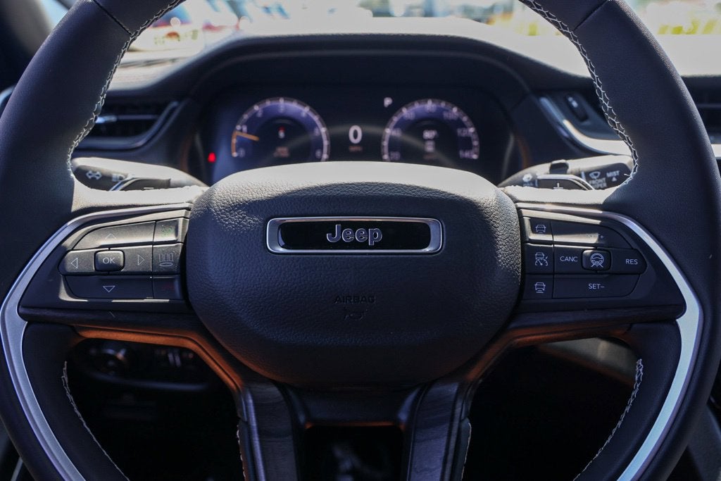 2027 Jeep Grand Cherokee Limited Reserve