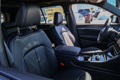 2027 Jeep Grand Cherokee Limited Reserve