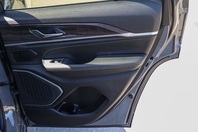 2027 Jeep Grand Cherokee Limited Reserve