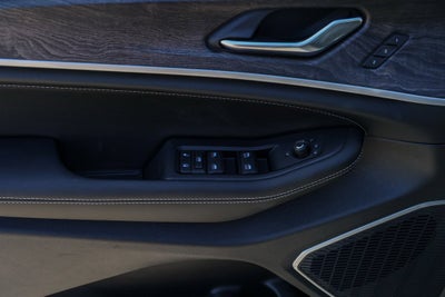 2027 Jeep Grand Cherokee Limited Reserve