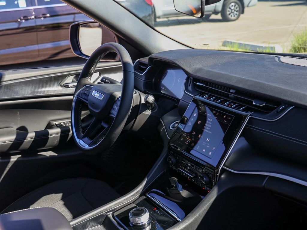 2026 Jeep Grand Cherokee L Laredo