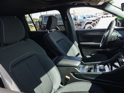 2026 Jeep Grand Cherokee L Laredo