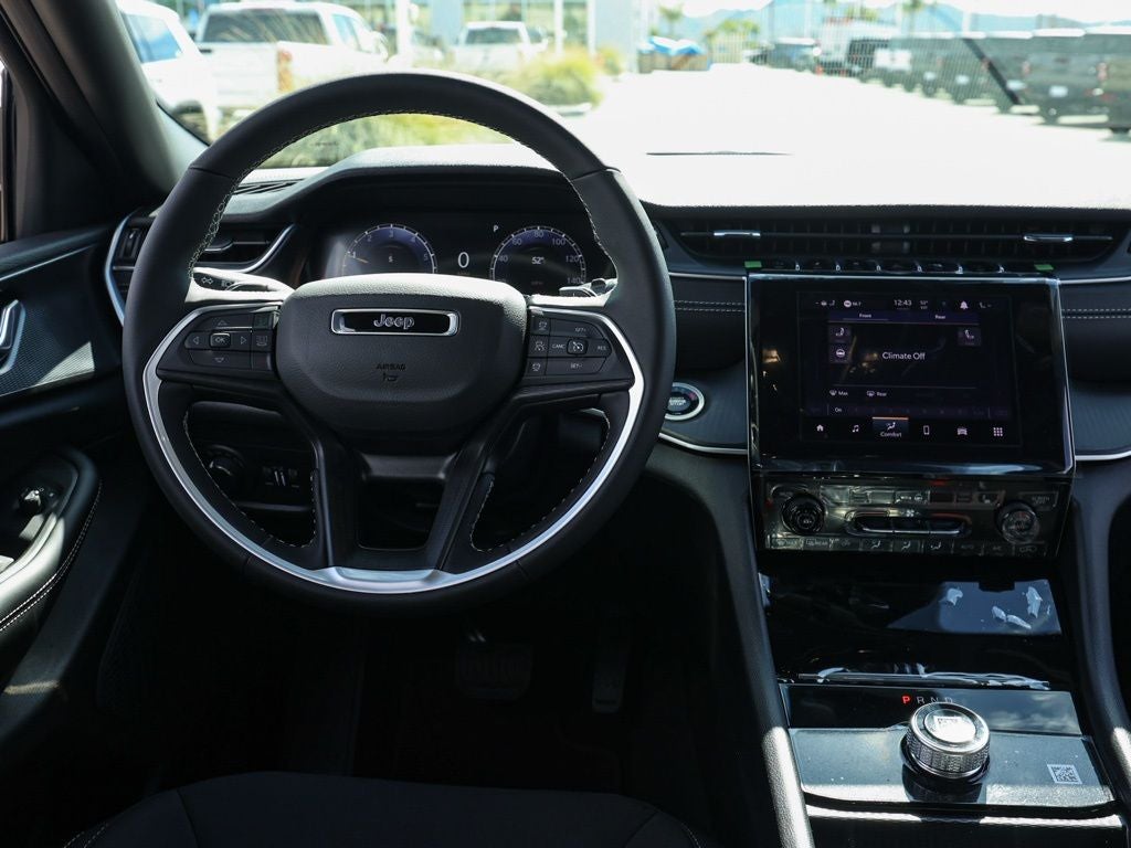 2026 Jeep Grand Cherokee L Laredo