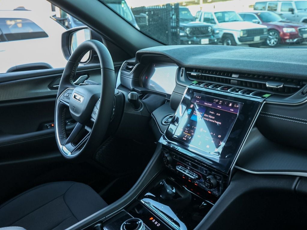 2026 Jeep Grand Cherokee L Laredo