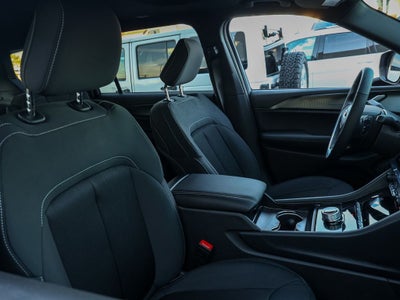 2026 Jeep Grand Cherokee L Laredo