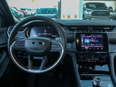 2026 Jeep Grand Cherokee L Laredo