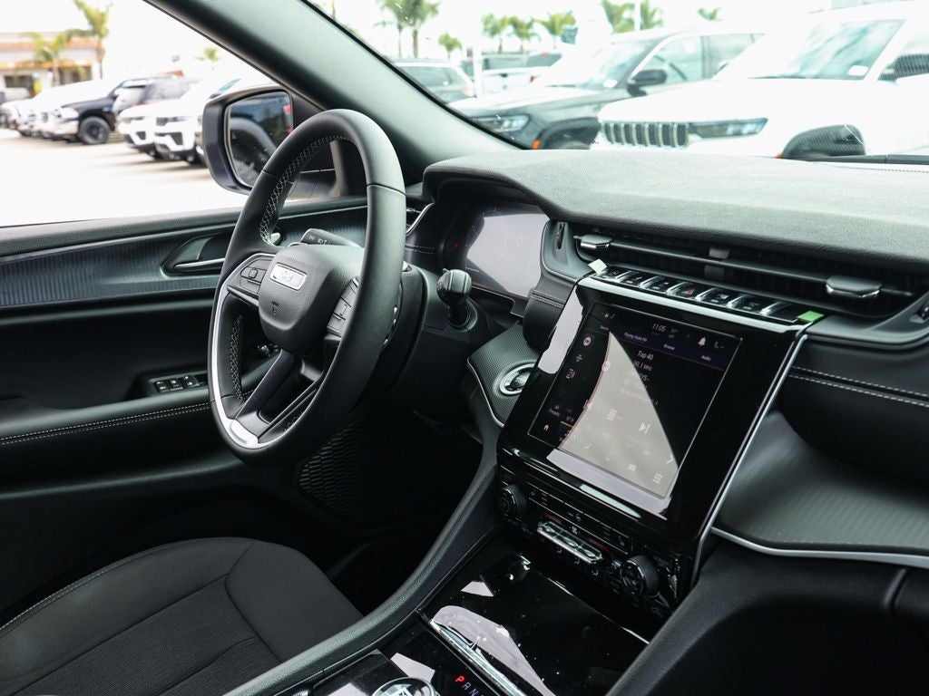 2026 Jeep Grand Cherokee L Laredo