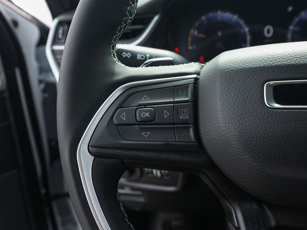 2026 Jeep Grand Cherokee L Laredo