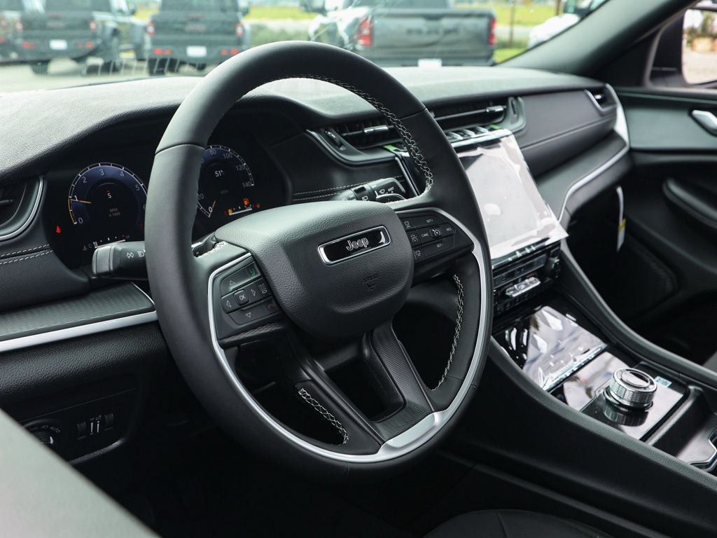 2026 Jeep Grand Cherokee L Laredo