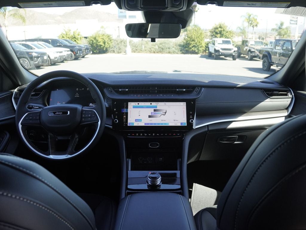 2026 Jeep Grand Cherokee L Laredo