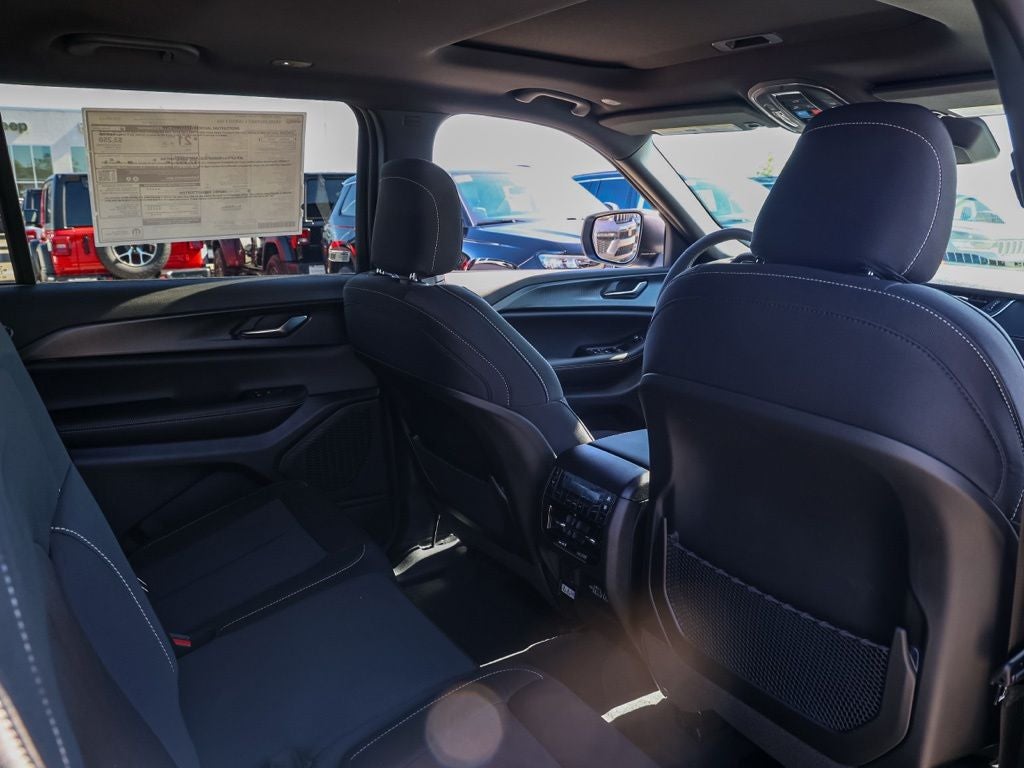 2026 Jeep Grand Cherokee L Laredo