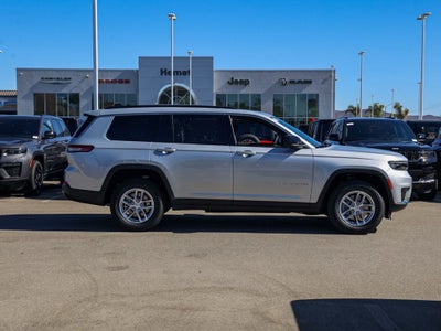 2026 Jeep Grand Cherokee L Laredo