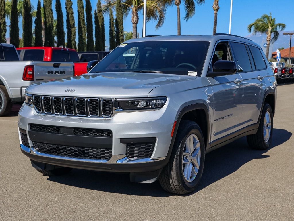 2026 Jeep Grand Cherokee L Laredo