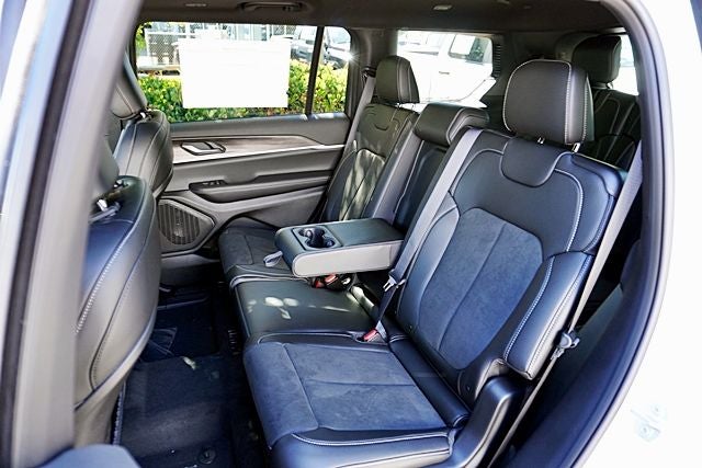 2026 Jeep Grand Cherokee L Altitude