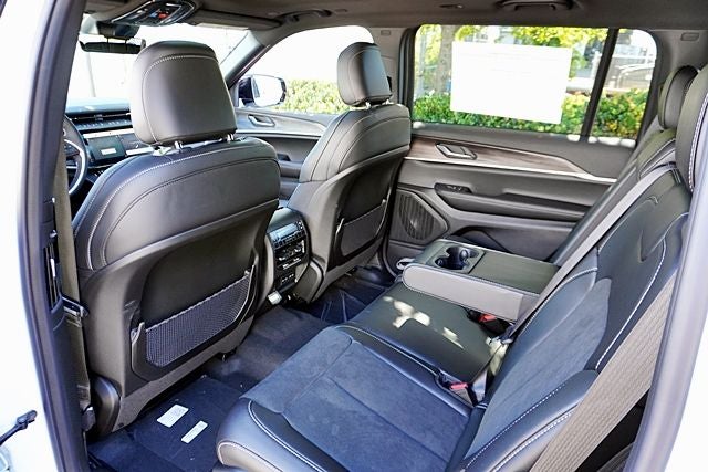 2026 Jeep Grand Cherokee L Altitude