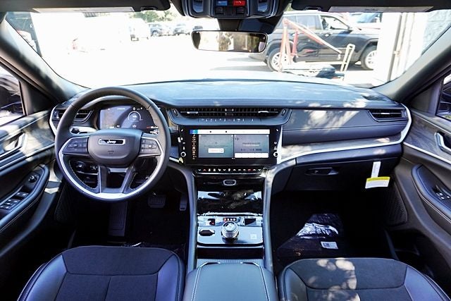 2026 Jeep Grand Cherokee L Altitude