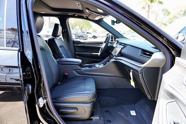 2026 Jeep Grand Cherokee L Altitude