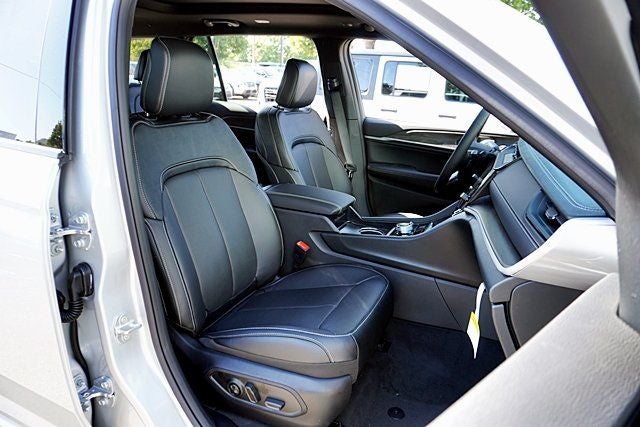 2026 Jeep Grand Cherokee L Limited Reserve