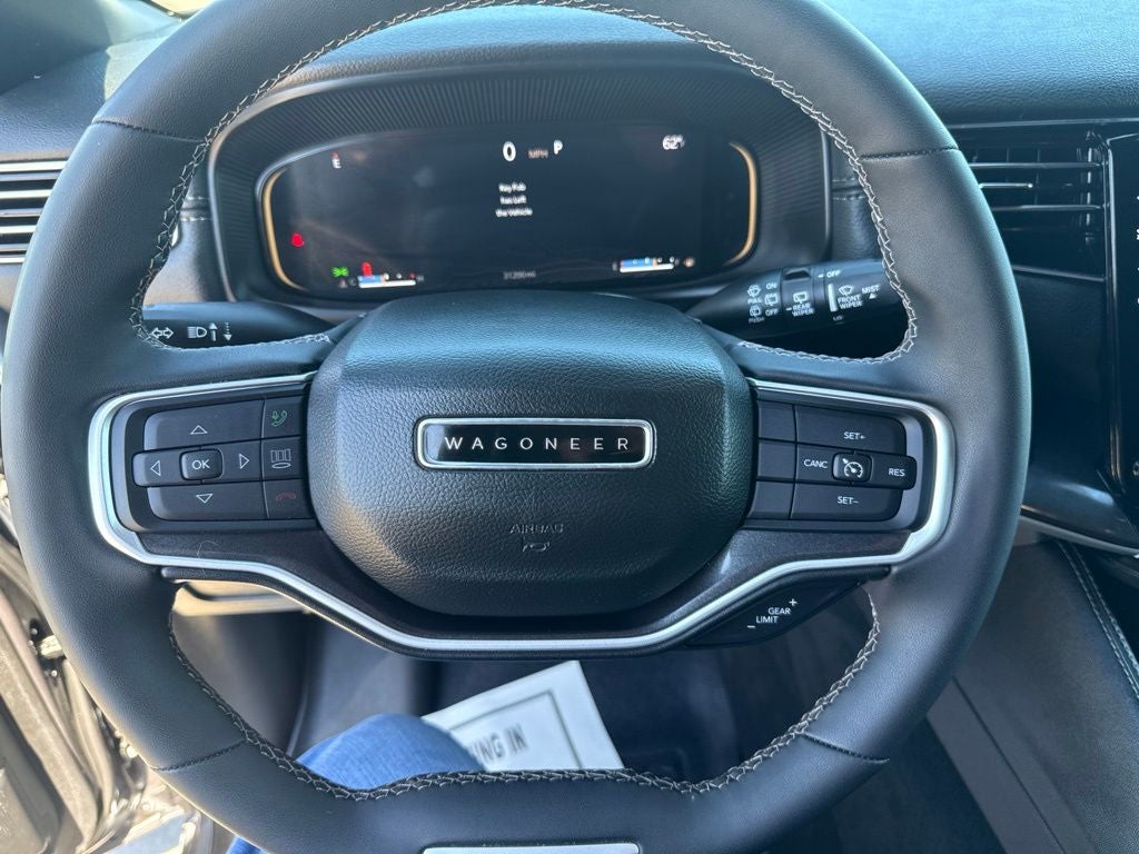 2023 Jeep Wagoneer Base