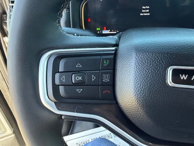 2023 Jeep Wagoneer Base