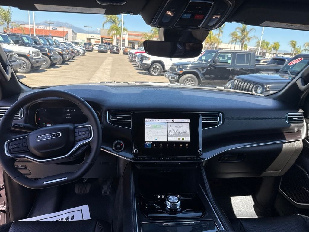 2023 Jeep Wagoneer Base
