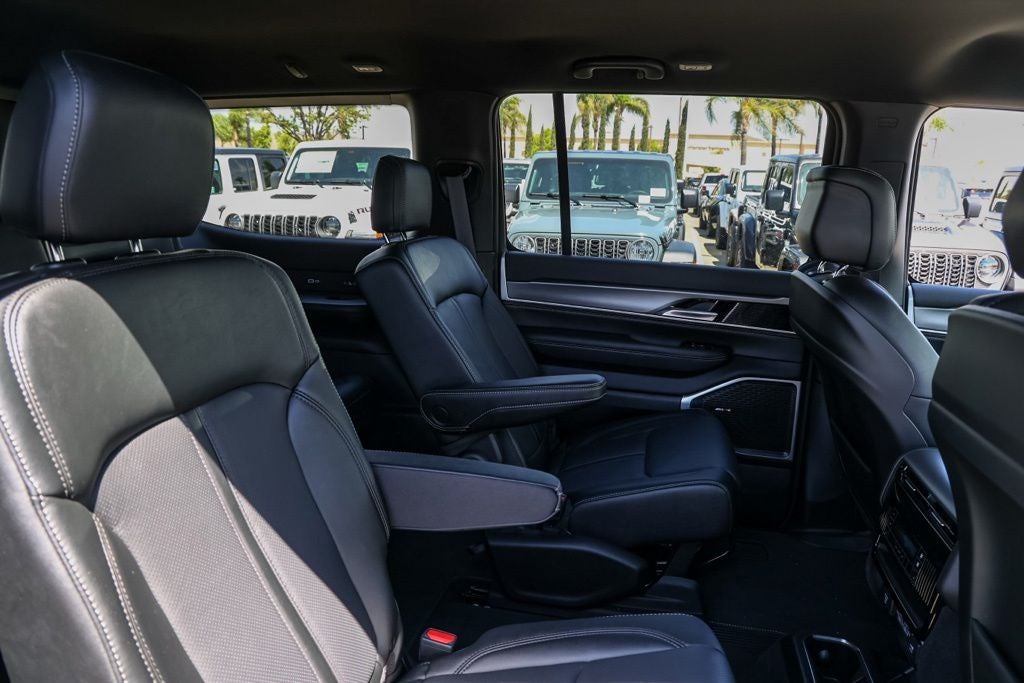 2026 Jeep Grand Wagoneer Limited Altitude