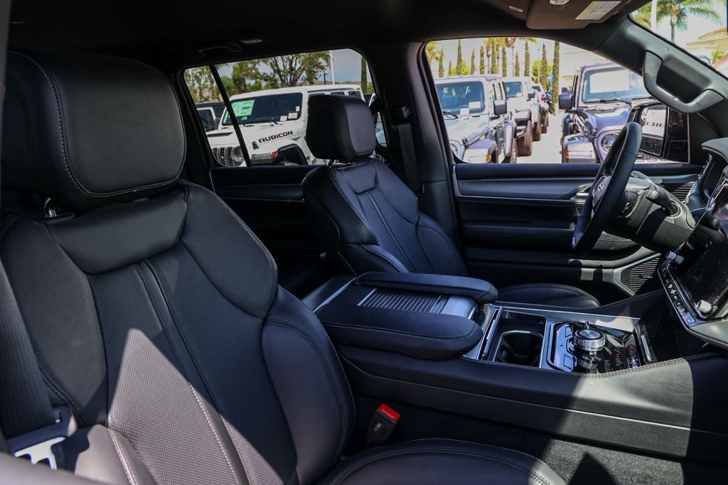 2026 Jeep Grand Wagoneer Limited Altitude