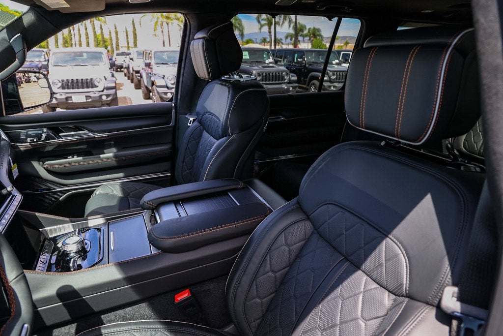 2026 Jeep Grand Wagoneer Summit Reserve