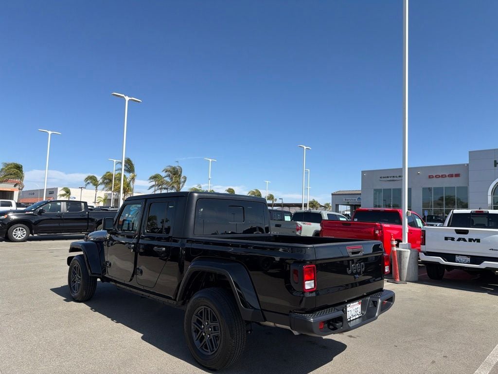 2024 Jeep Gladiator Sport S