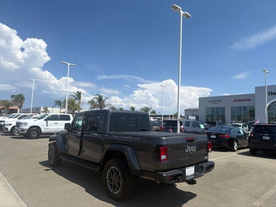 2022 Jeep Gladiator Overland