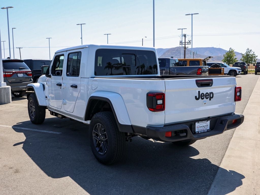 2026 Jeep Gladiator Sport S