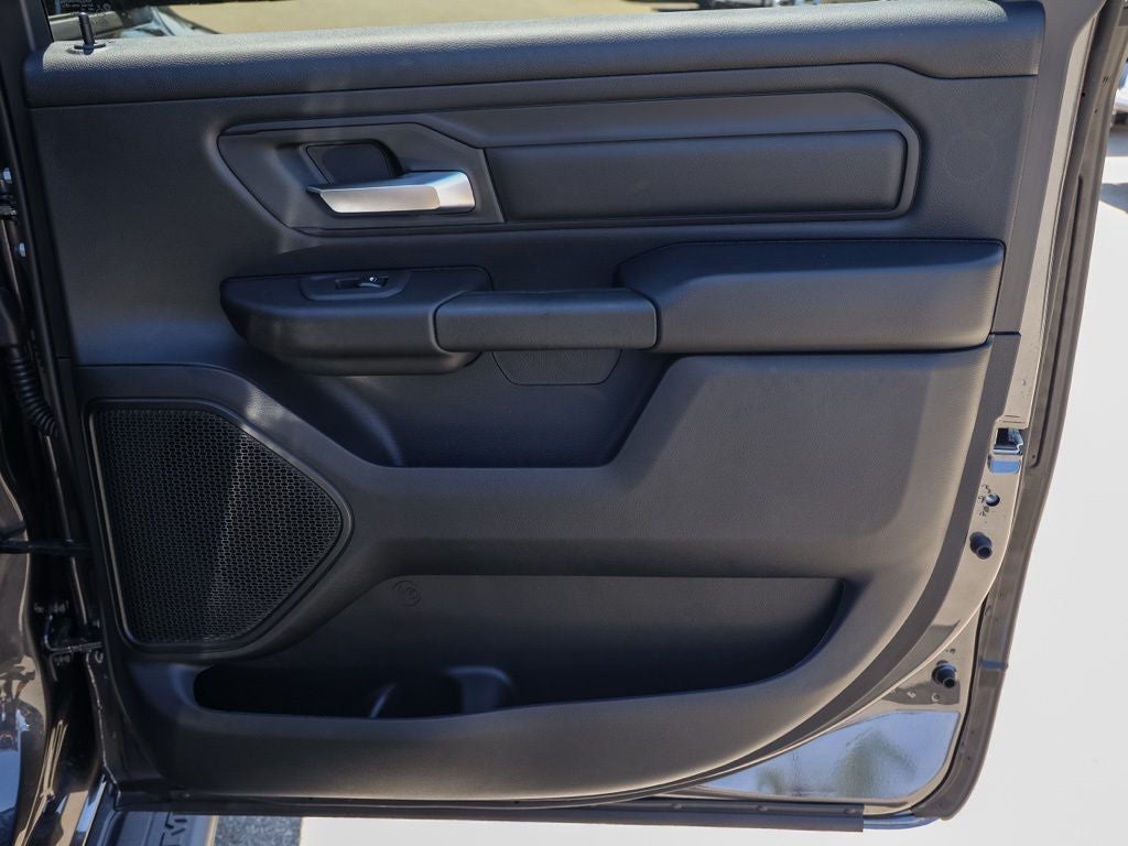 2026 RAM 1500 Black Express