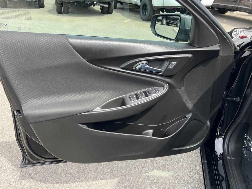 2023 Chevrolet Malibu LS 1LS