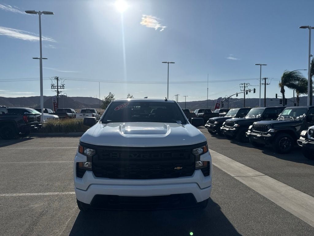 2025 Chevrolet Silverado 1500 Custom