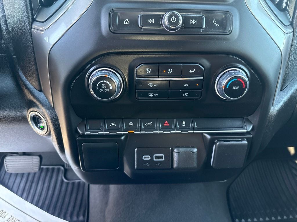 2025 Chevrolet Silverado 1500 Custom