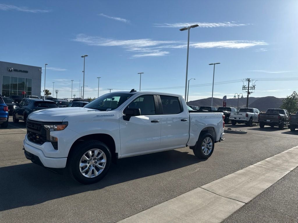 2025 Chevrolet Silverado 1500 Custom