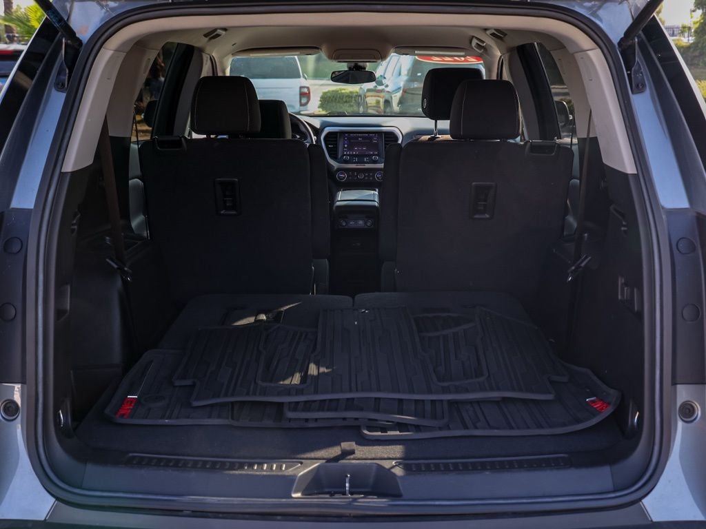 2022 GMC Acadia SLE
