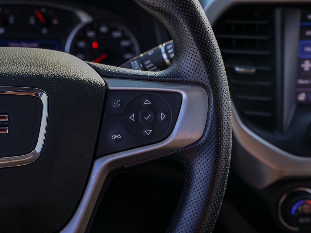 2022 GMC Acadia SLE