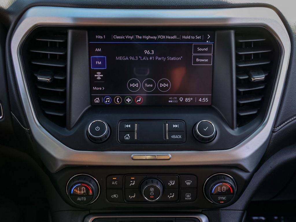 2022 GMC Acadia SLE