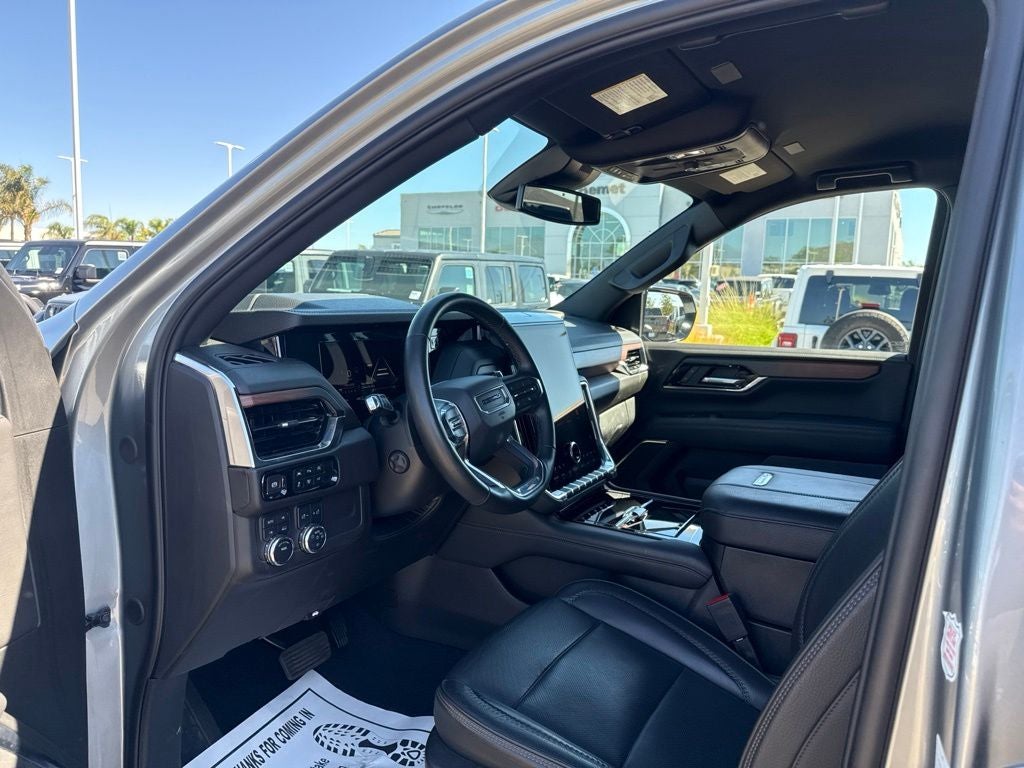 2025 GMC Yukon Denali