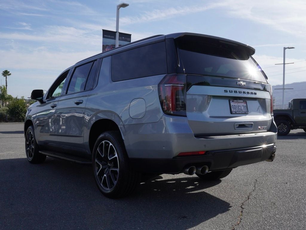 2025 Chevrolet Suburban RST