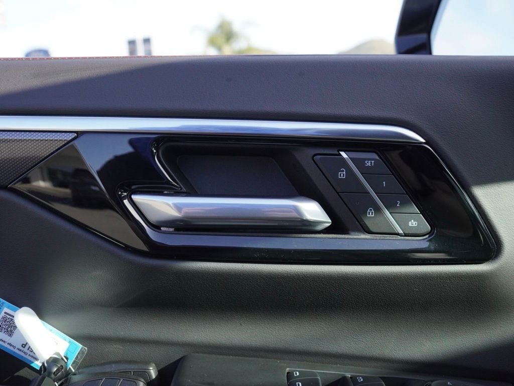 2025 Chevrolet Suburban RST