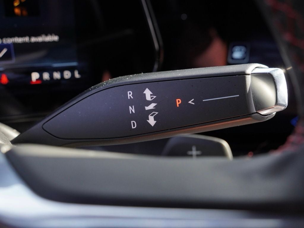 2025 Chevrolet Suburban RST