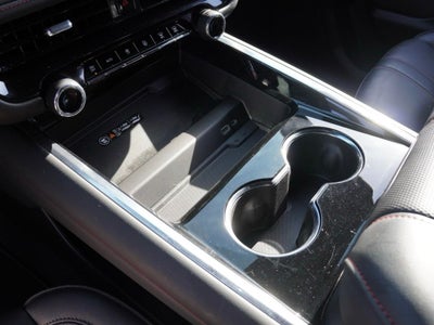 2025 Chevrolet Suburban RST