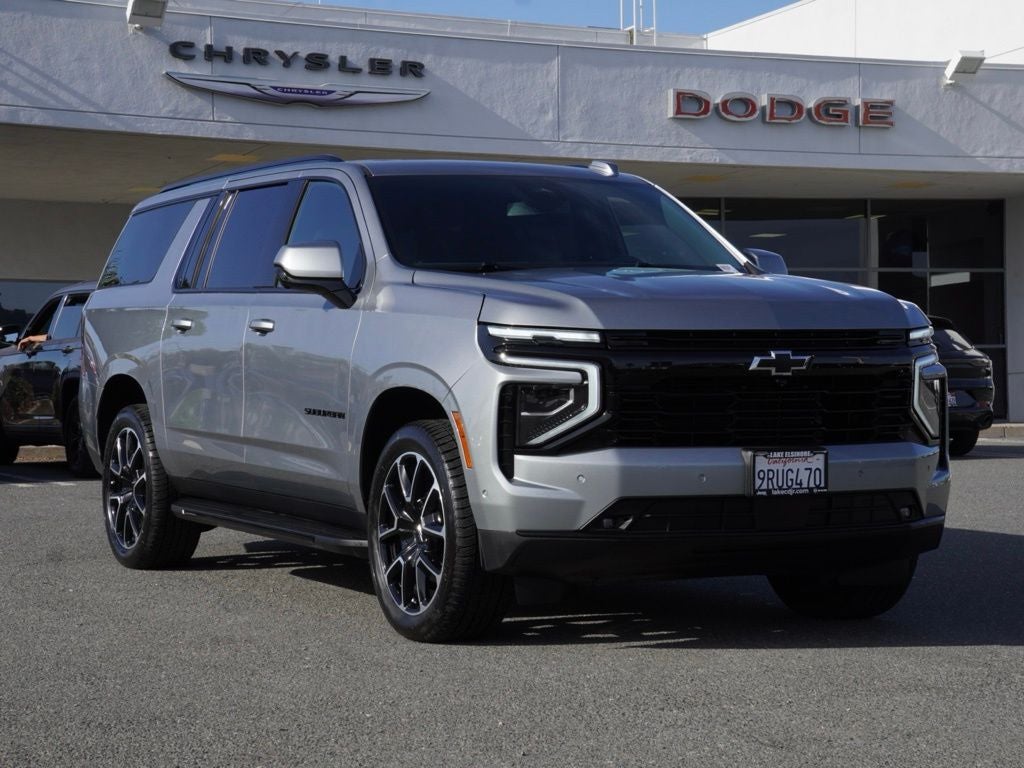2025 Chevrolet Suburban RST